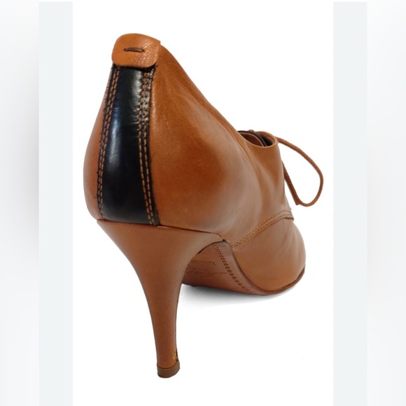 Levi Oxford Lace Up Leather Heels “
Taylor Swift Vibes” - Picture 9 of 14